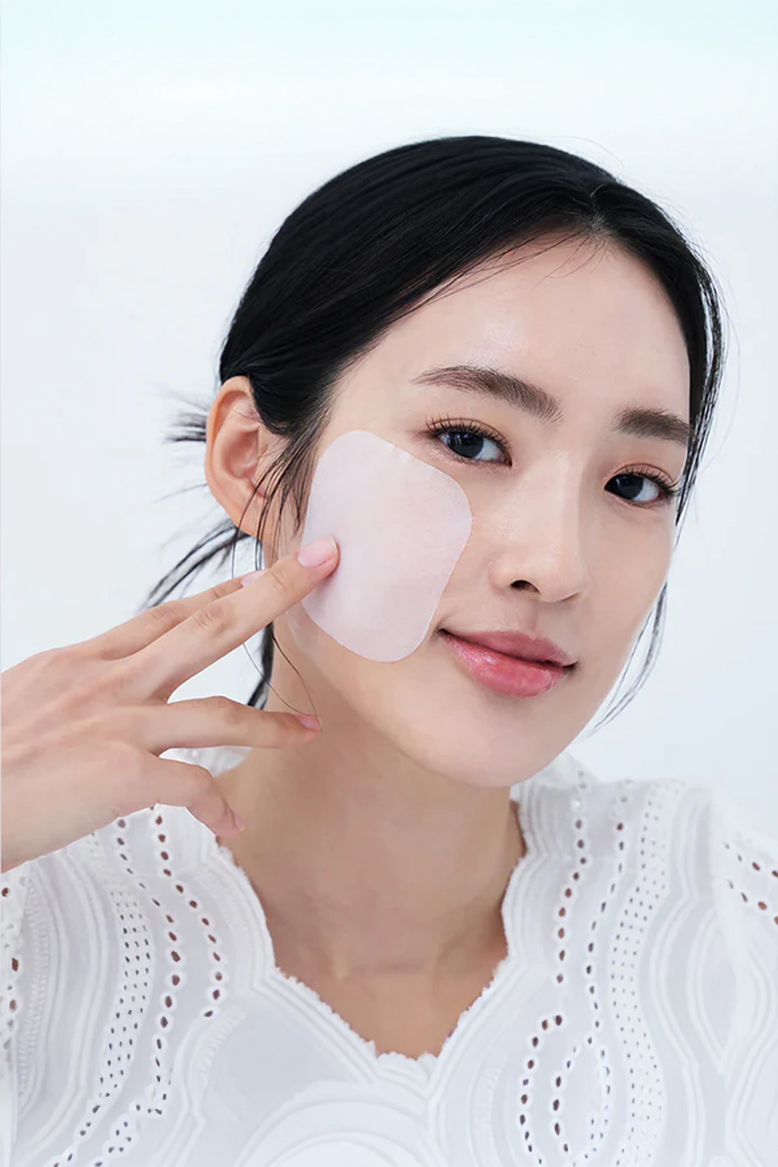 MEDIHEAL VITAMIDE BRIGHTENING PAD - BSW BEAUTY CANADA