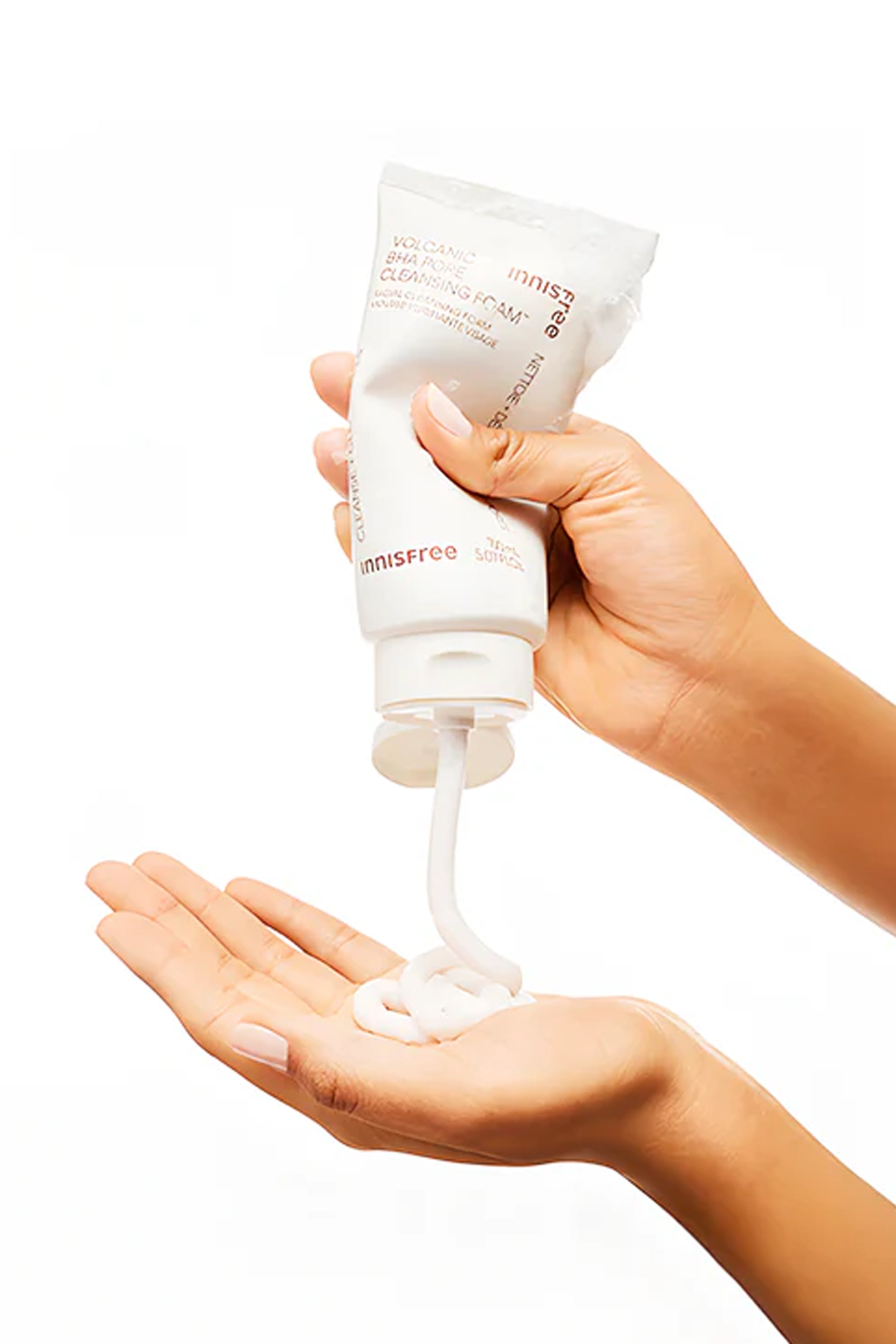 INNISFREE VOLCANIC BHA PORE CLEANSING FOAM (150ml) - BSW BEAUTY CANADA